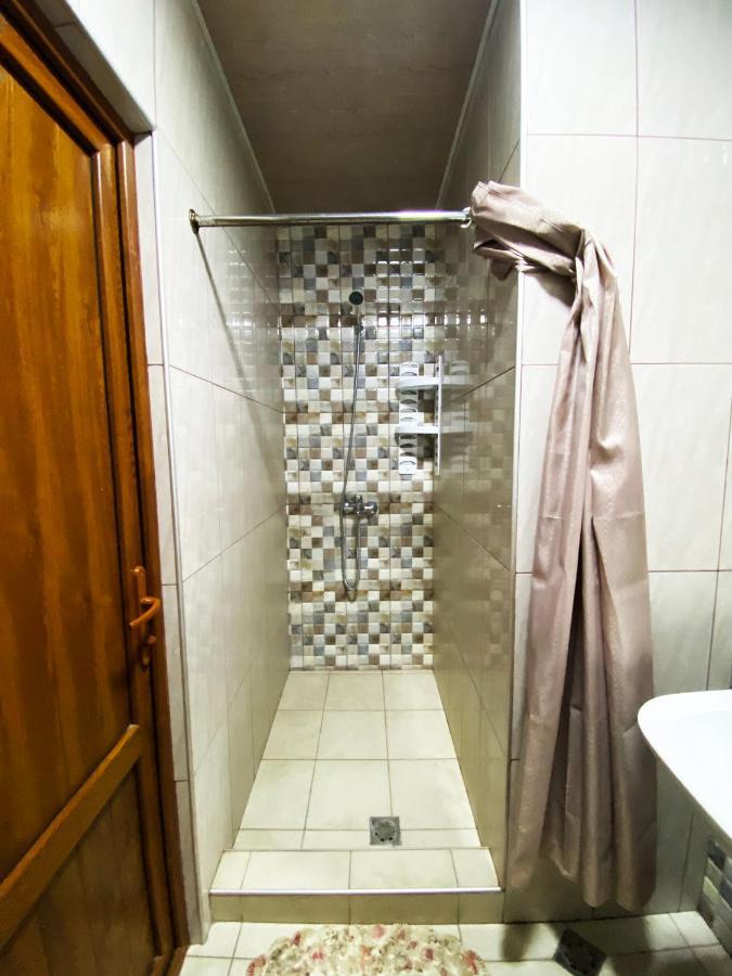 Domino Yerevan Hostel And Hotel Exteriör bild