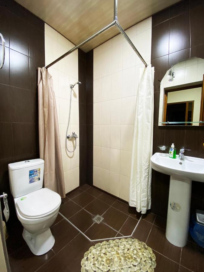 Domino Yerevan Hostel And Hotel Exteriör bild