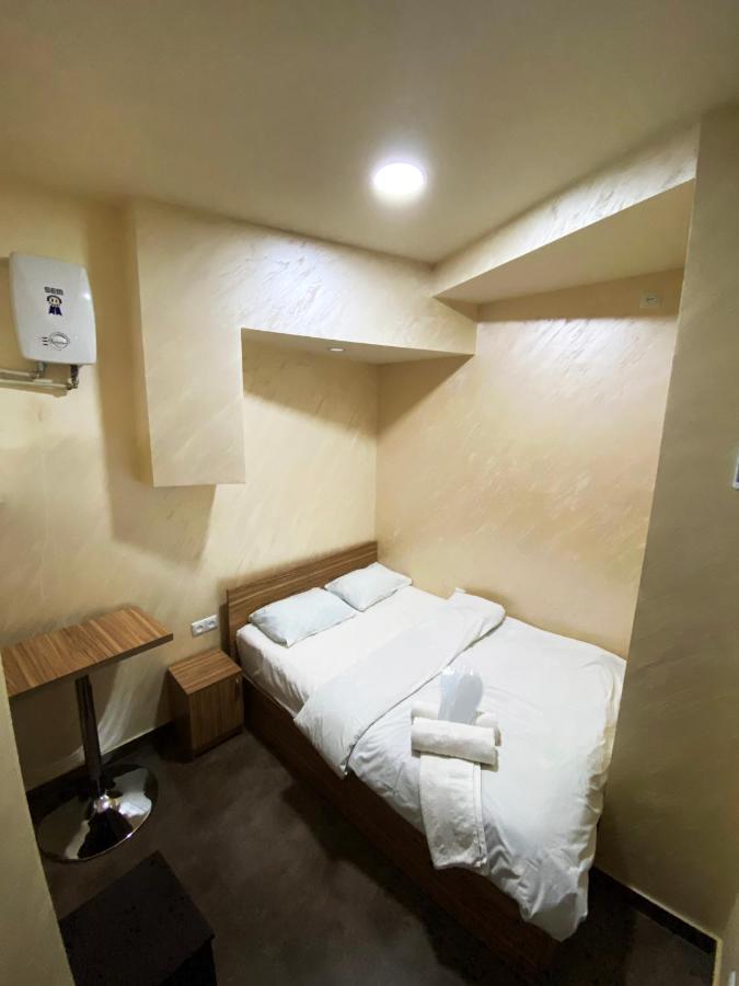 Domino Yerevan Hostel And Hotel Exteriör bild