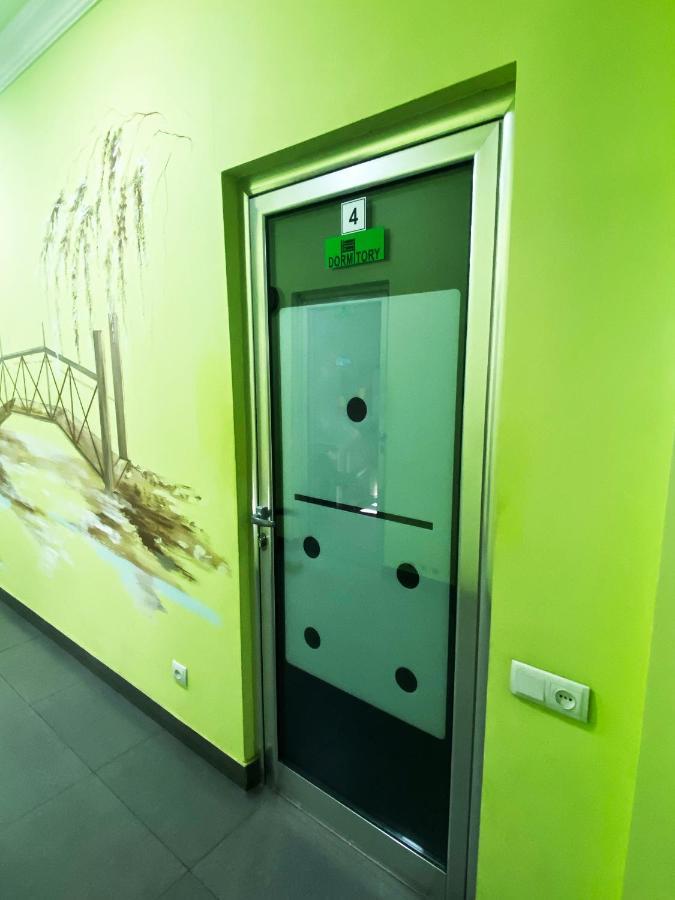 Domino Yerevan Hostel And Hotel Exteriör bild